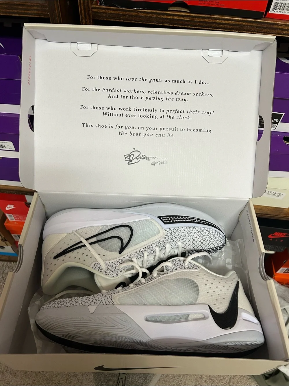 Nike Sabrina 1